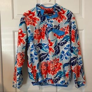 Floral Patagonia pullover